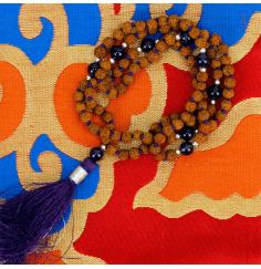 Mala - Rudraksha und Amethyst - mit violetter Quaste - 108 Perlen - ca. 40cm