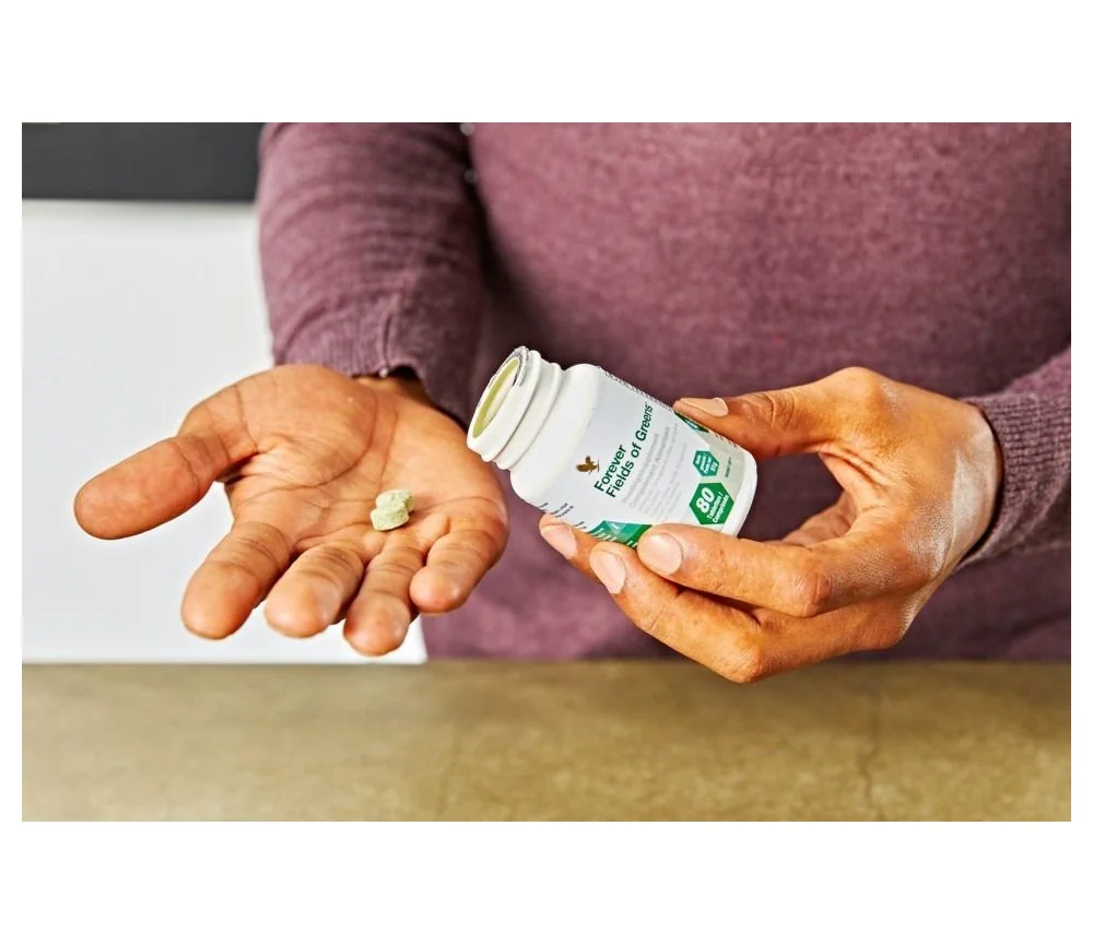 Forever - Forever Fields of Greens® -Nahrungsergänzungsmittel mit grünem Gerstengras, Weizengras und Alfalfa - 80 Presslinge