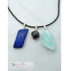 One World Minerals - Lapislazuli, Granat & Amazonit, mit Silberschlaufe (925) im Set