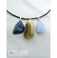 One World Minerals - Dumortierit, Botsuana-Achat & Chalcedon, mit Silberschlaufe (925) im Set