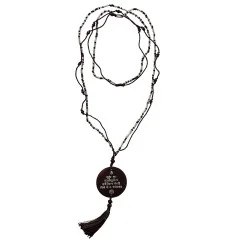 Mala - Gayathri Mantra- Glasperlen schwarz mit gelaserter Muschelscheibe 46cm