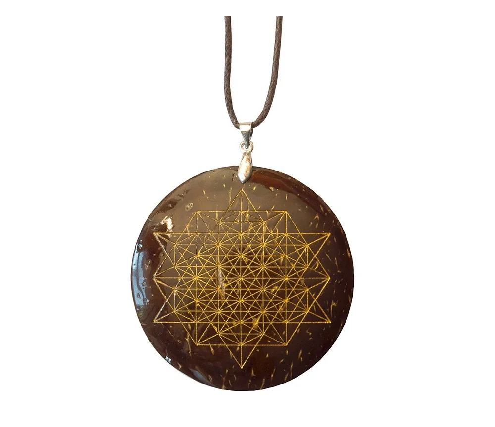 Halskette - Stern Tetraeder- Coconut gold lackiert 5cm