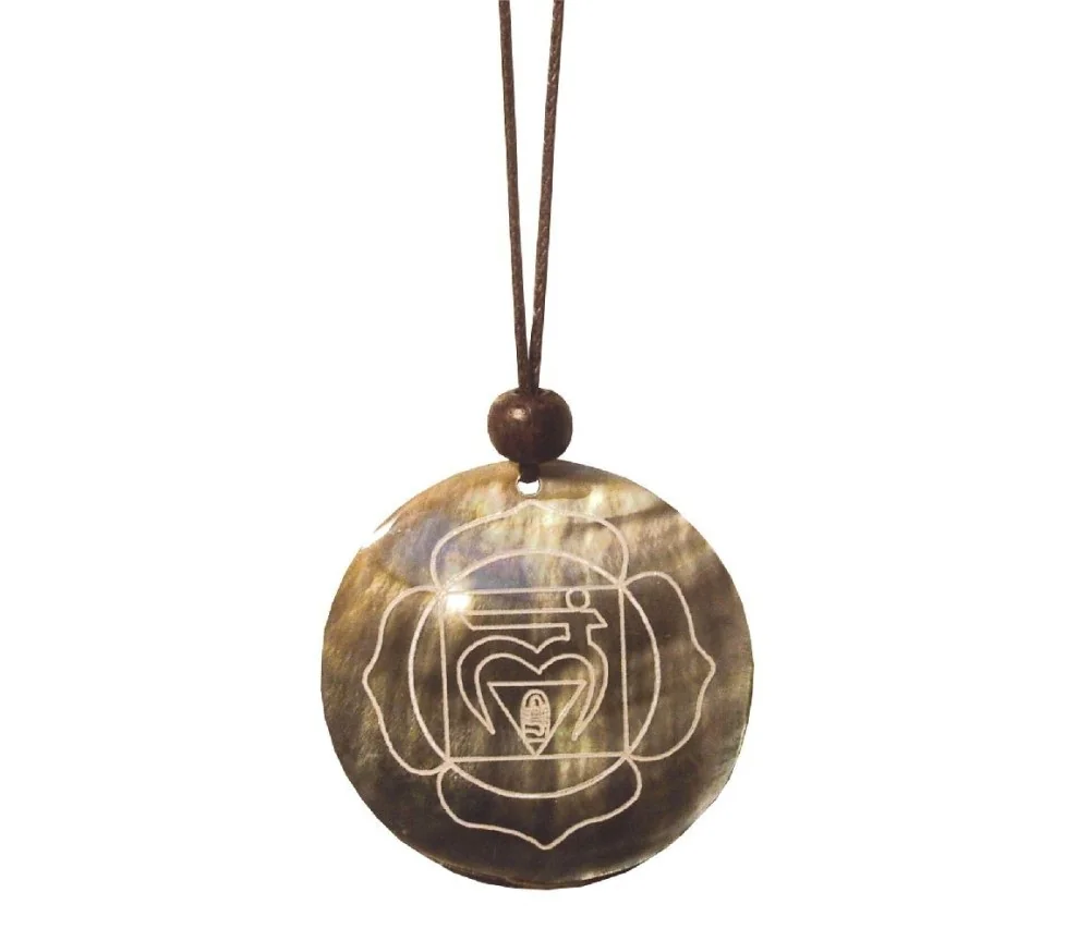 Halskette - Muschel mit Gravur - Muladhara Chakra- 4cm