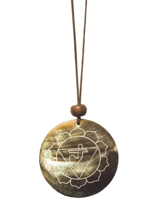 Muschelschmuck mit Gravur "Manipuram Chakra" 4cm