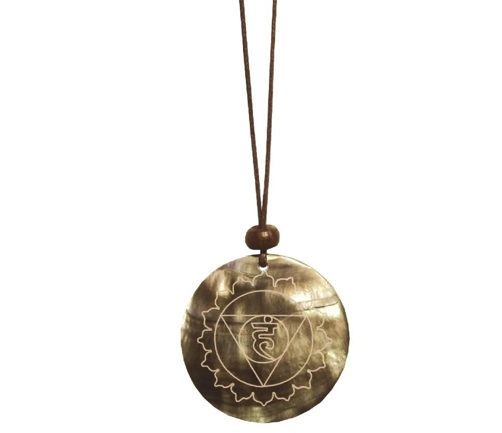 Halskette - Muschel mit Gravur - Vishuddi Chakra- 4cm