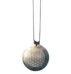 Halskette - Muschel mit Gravur - Blume des Lebens- 6cm
