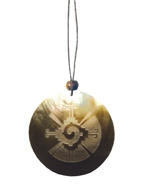 Muschelschmuck mit Gravur "Hunab Ku" 6cm