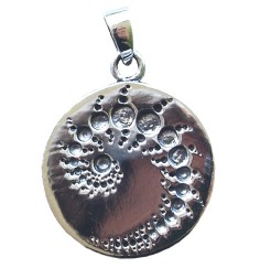 Anhänger -  Kornkreis Julia-Fraktal- Messing versilbert 3,0cm 7,5g