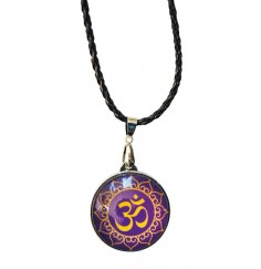 Anhänger mit Kunststoffband "Om Lotus" Glas lila