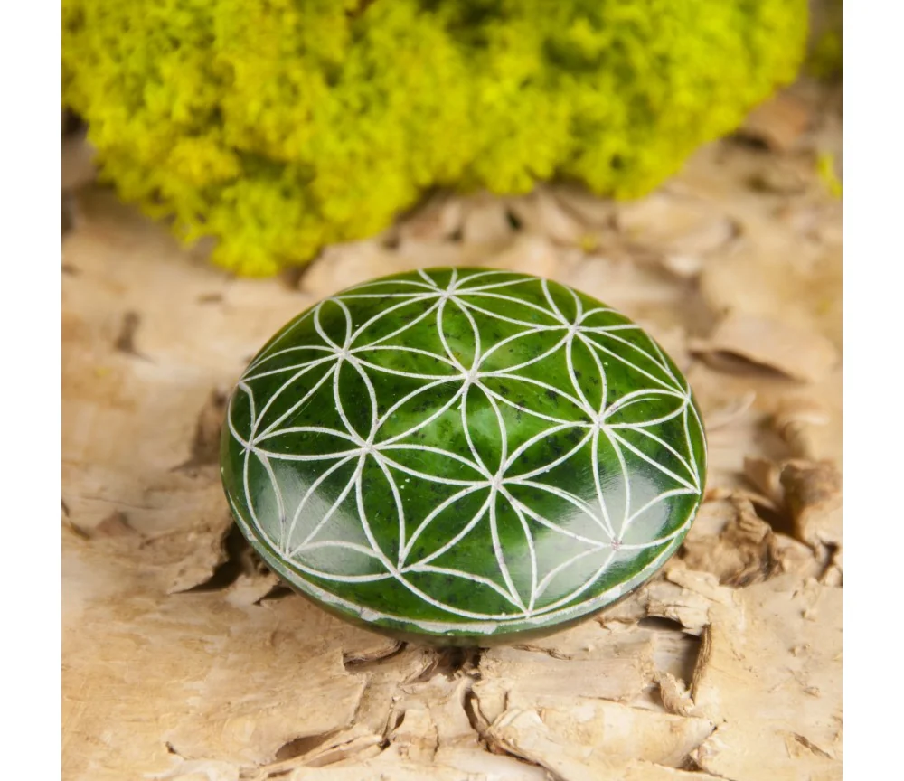 Handschmeichler Lebensblume, grün - aus Speckstein