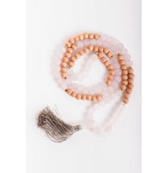 Mala - Herzens - Rosenquarz und Kiefer, Band dehnbar