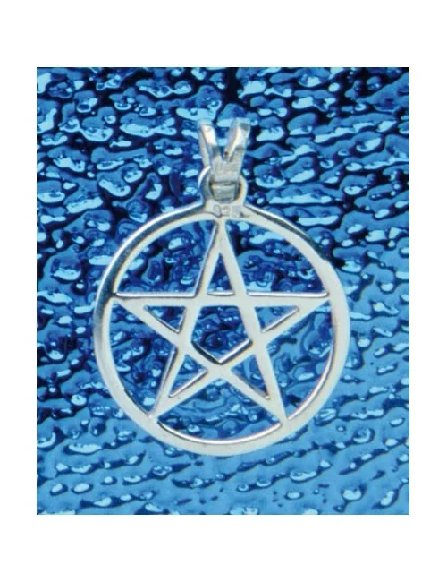 Pentagramm-Anhänger mit Rand ausgeschnitten