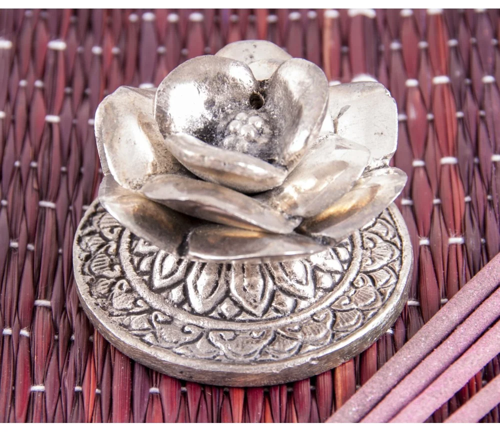 Räucherstäbchenhalter rund - Rose - aus Aluminium