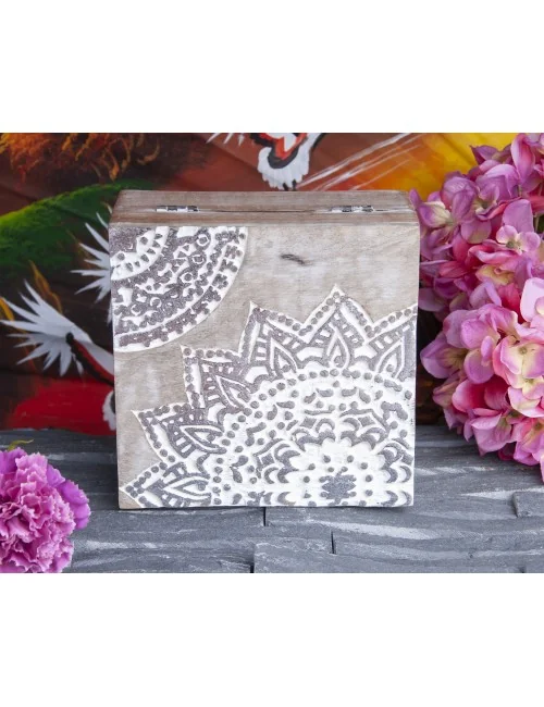 Holztruhe Schatz - & Holzbox - Mandala Silber, groß Mangoholz ca. 17,5x17,5x8,5 cm