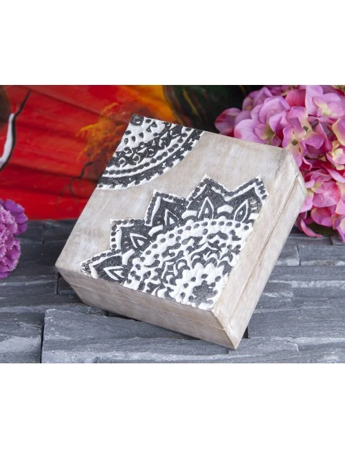 Holztruhe Schatz - & Holzbox - Mandala Silber, klein Mangoholz ca. 13,5x13,5x6,5cm