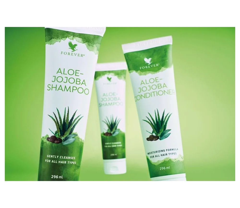Forever - Aloe Jojoba Shampoo - Kräftigendes Shampoo mit Aloe Vera und Jojobaöl - 296ml