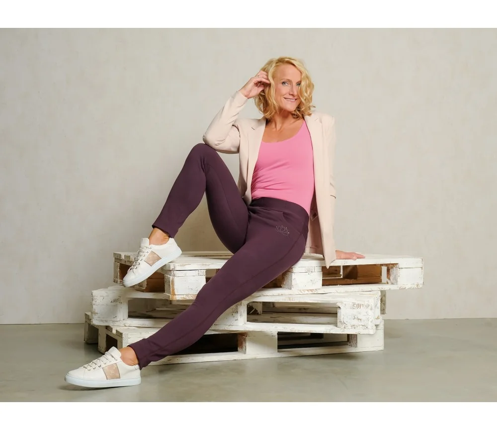Spirit of OM - Jegging - aubergine