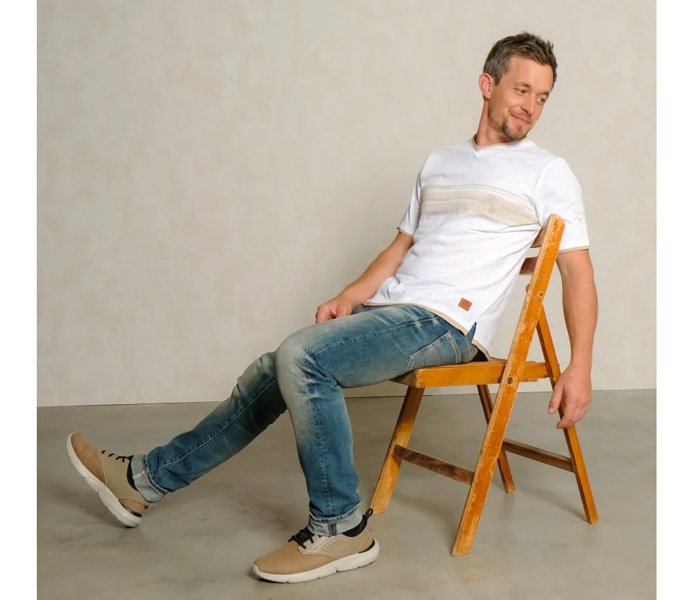 Spirit of OM - T-Shirt men Planet protect - weiß/sand