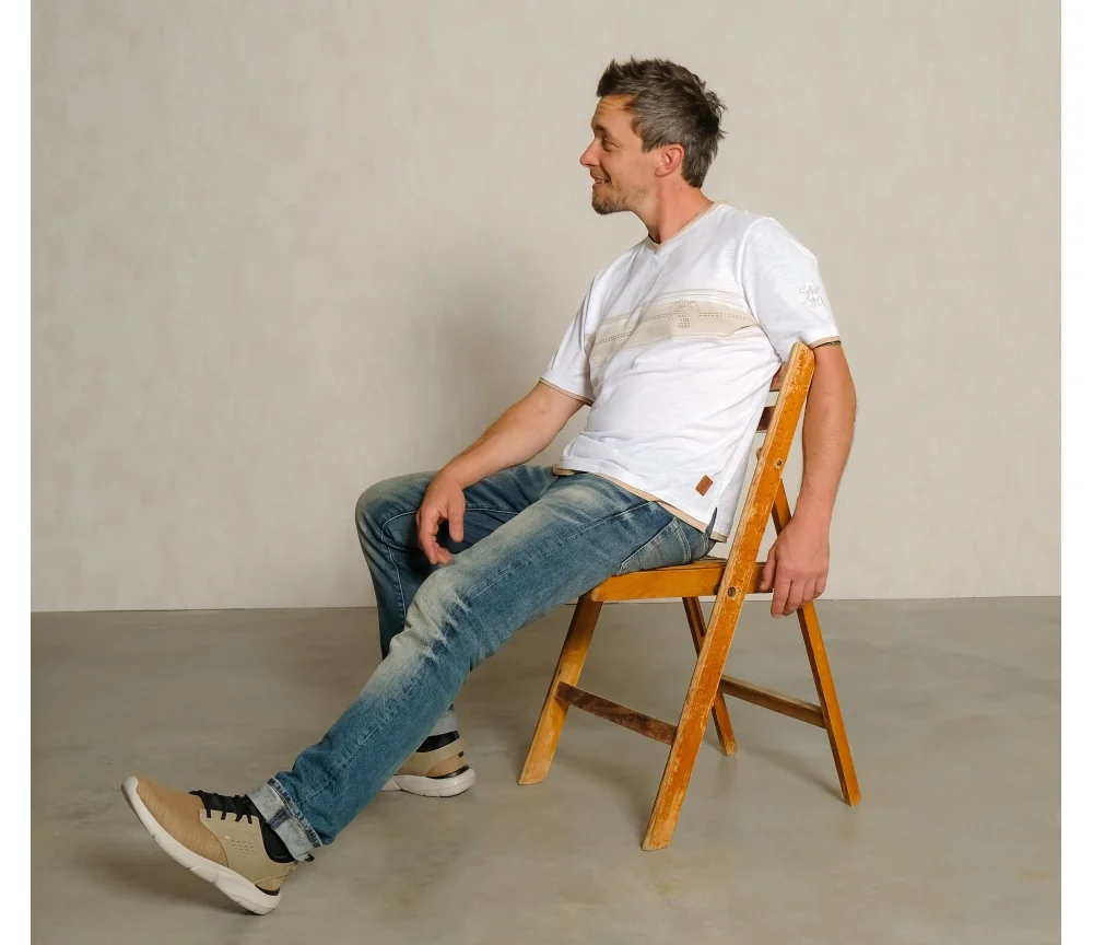 Spirit of OM - T-Shirt men Planet protect - weiß/sand