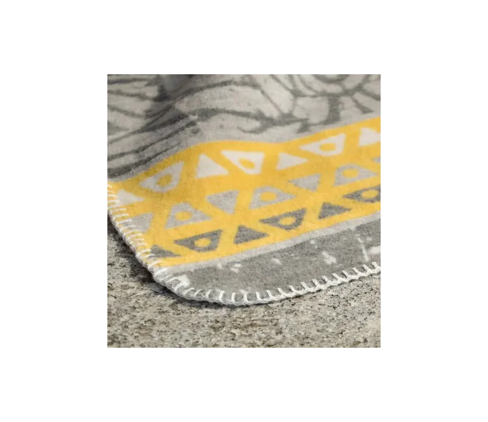 Spirit of OM - Kuscheldecke Lotus - gelb/grau