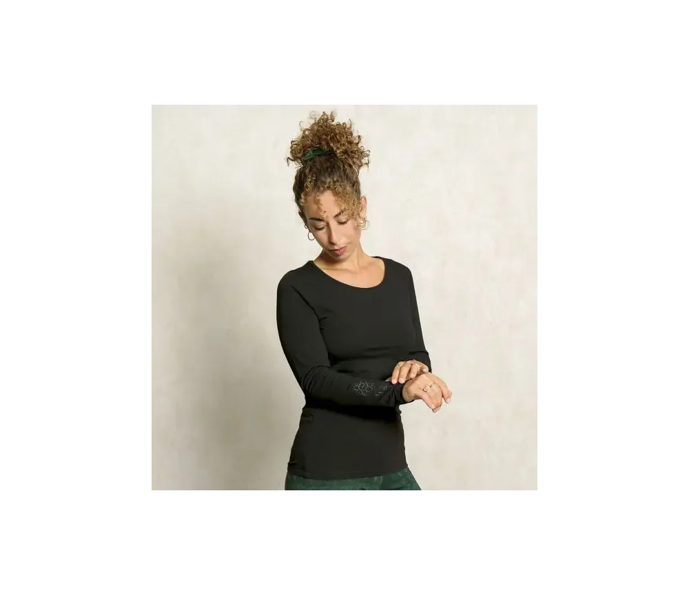 Spirit of OM - Langarm-Shirt Chakra-Flower - schwarz