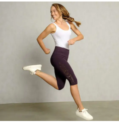 Spirit of OM - Yoga Leggings Capri - aubergine