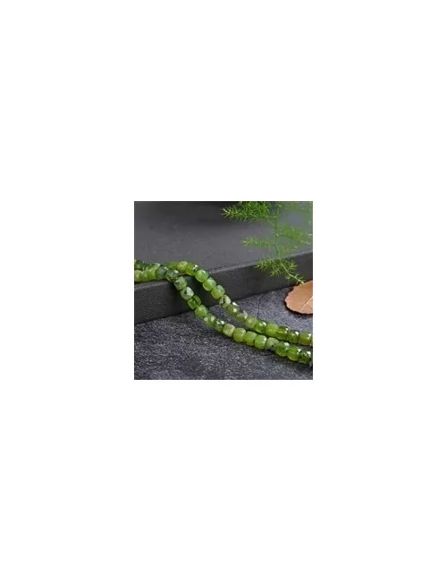 Heilstein & Edelstein-Strang - Würfel, Serpentin, facettiert, 04mm (39cm)