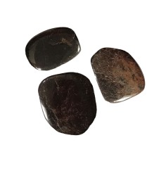 Heil- & Edelsteine - Scheibensteine - Granat (Almandin), 2,5 - 3,5cm (klein, flach) - 500gr Beutel