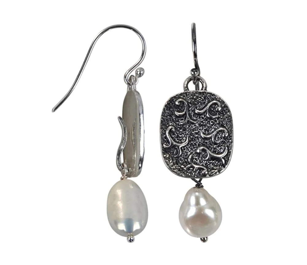 Ohrringe - Rankenzierde Perle weiß, 5,6cm, teilweise geschwärzt