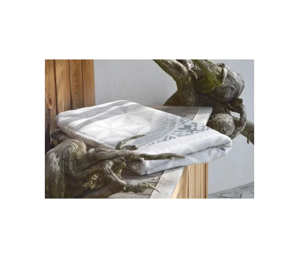 Spirit of OM - Kuscheldecke Blume des Lebens - grau