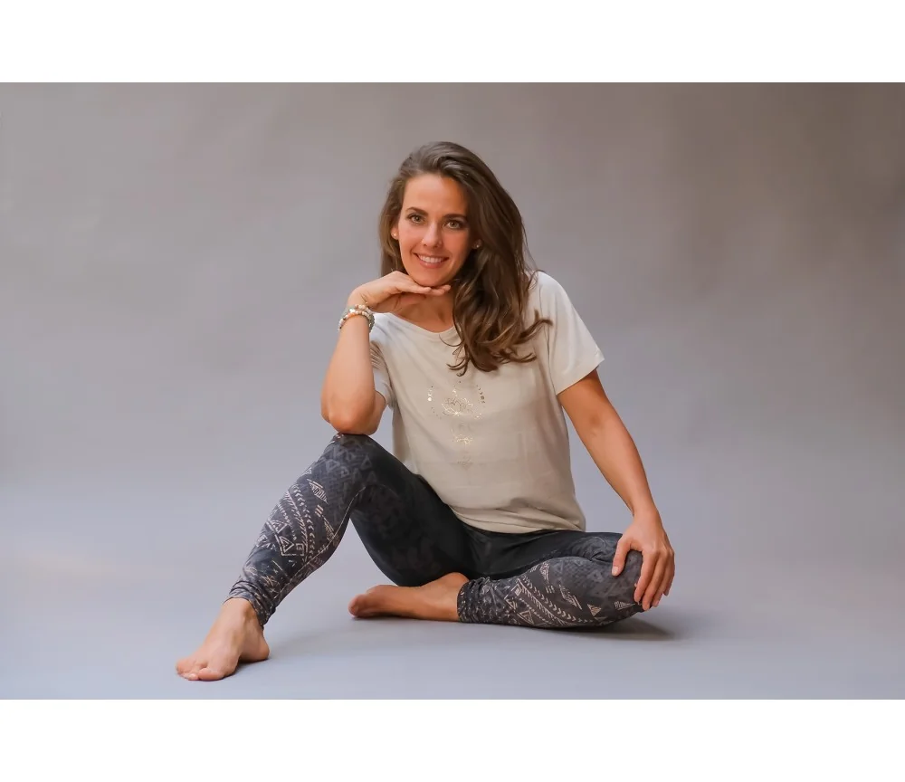 Spirit of OM - Shirt - beige melange gold