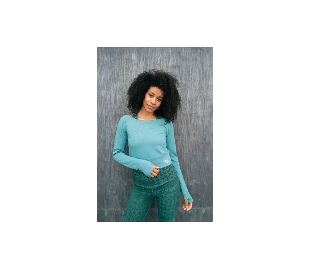 Spirit of OM - Longsleeve Crop Shirt Bambus - green