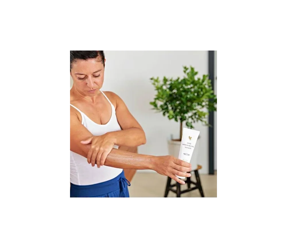 Forever - Forever Aloe Moisturizing Lotion - die extra Portion Feuchtigkeitslotion für Gesicht & Körper - 118 ml