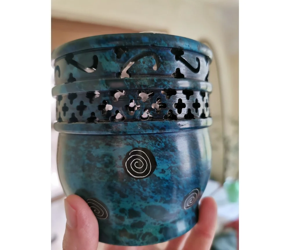 Räuchergefäß "Jali" mit Siebnetz - Blau/türkis mit Spiralen ca. 9x10cm