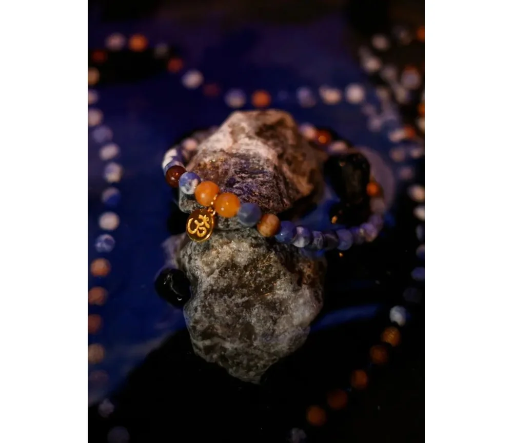 Spirit of OM - Kette - Mala Sodalith