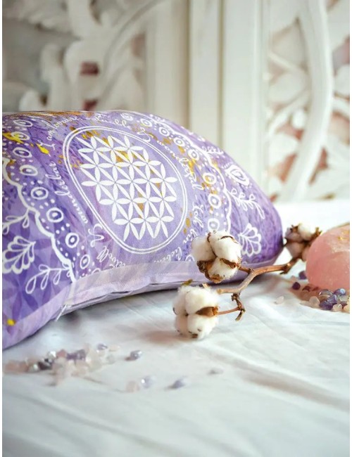 Spirit of OM - Meditationskissen Halbmond - flieder