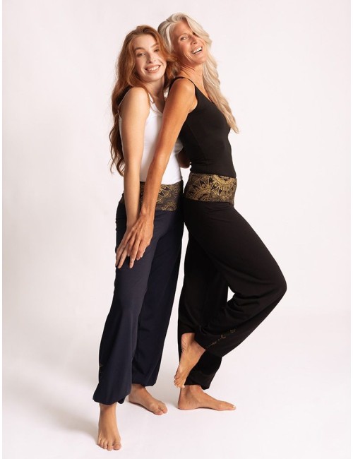 Spirit of OM - Yoga Hose Bali - tiefblau