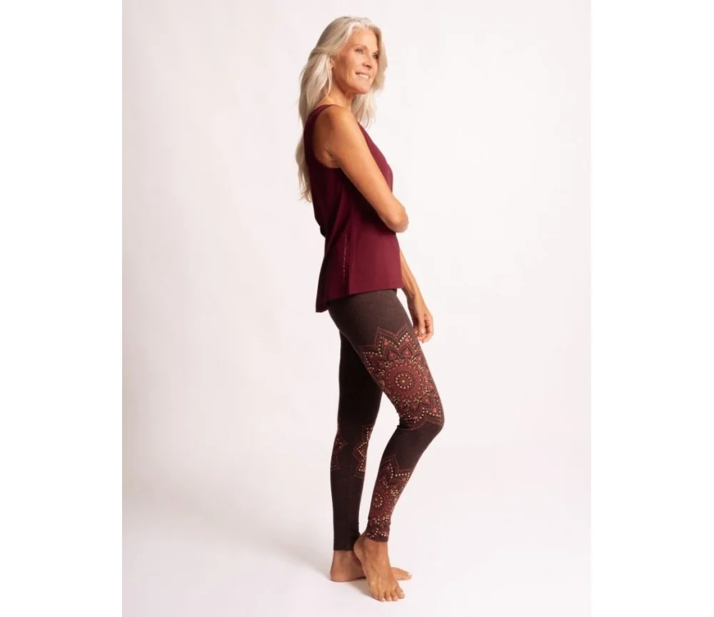 Spirit of OM - Yoga Leggings Chaya - tiefrot