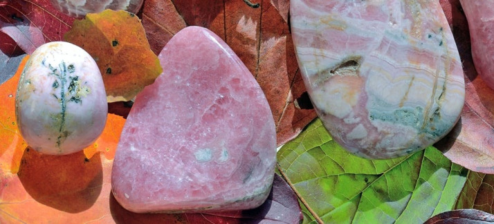 Heilstein des Monats: Rhodochrosit